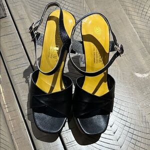 Classic Black Women's Slingback Sandals with Yellow Insole